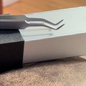 PROCOMFORT® Z-CURVE™ TWEEZER